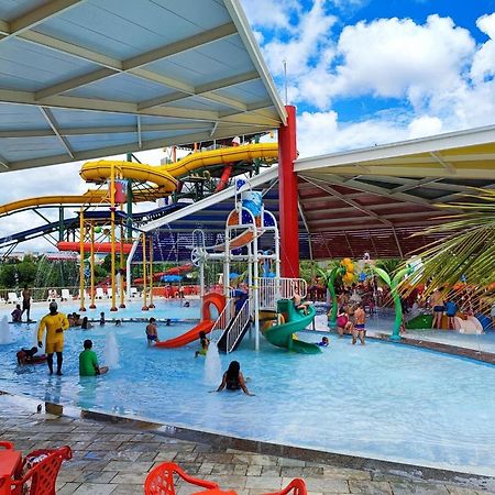 Piazza Diroma Com Acesso Ao Acqua Park Em Caldas Novas Zewnętrze zdjęcie